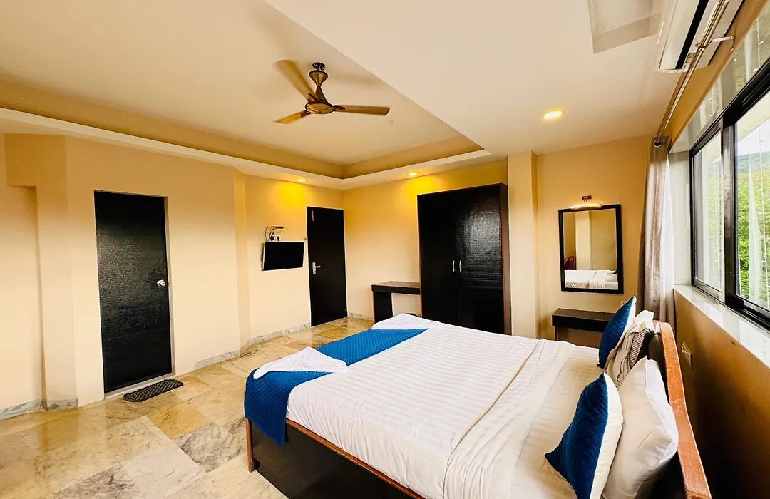 Sunrise Hill Resort-1